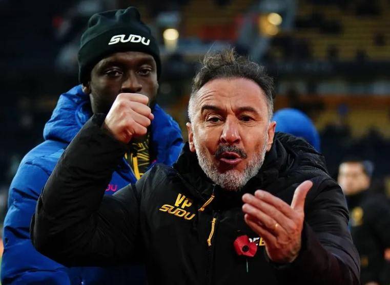 九游APP最新版-英超赛前再迎强敌；埃因霍温主帅复盘；主帅态度——更衣室稳定；细节决定成败的简单介绍